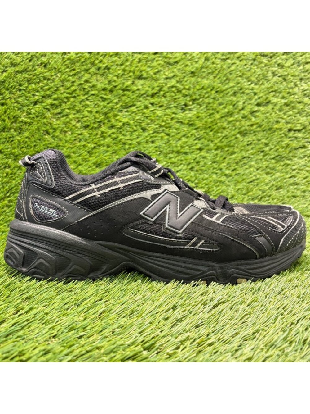 New Balance 411 All Terrain Mens Size 10 4E Black Athletic Hiking Shoes Sneakers
